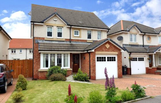 12 Lochinch Place, Cove Bay, Aberdeen AB12 3SJ, UK