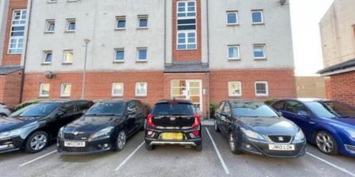 42A Holland Street, Aberdeen AB25 3UL