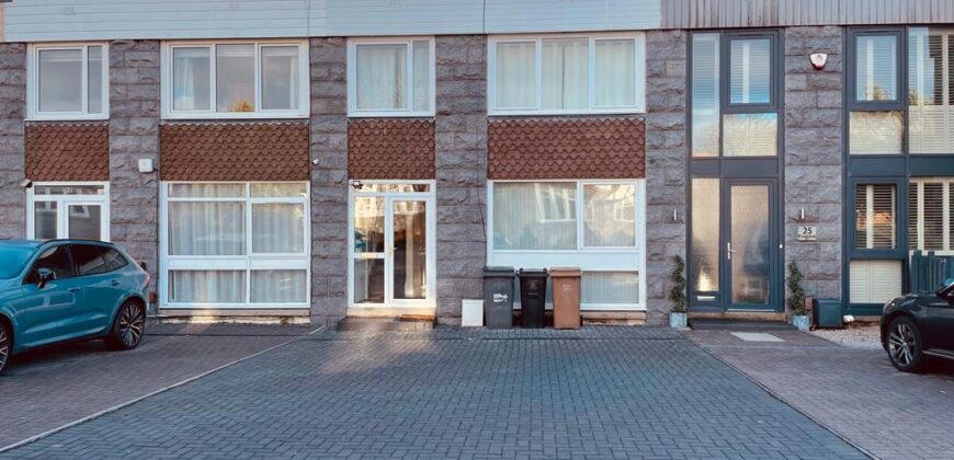 23 Kingshill Road Aberdeen, AB15 5JY